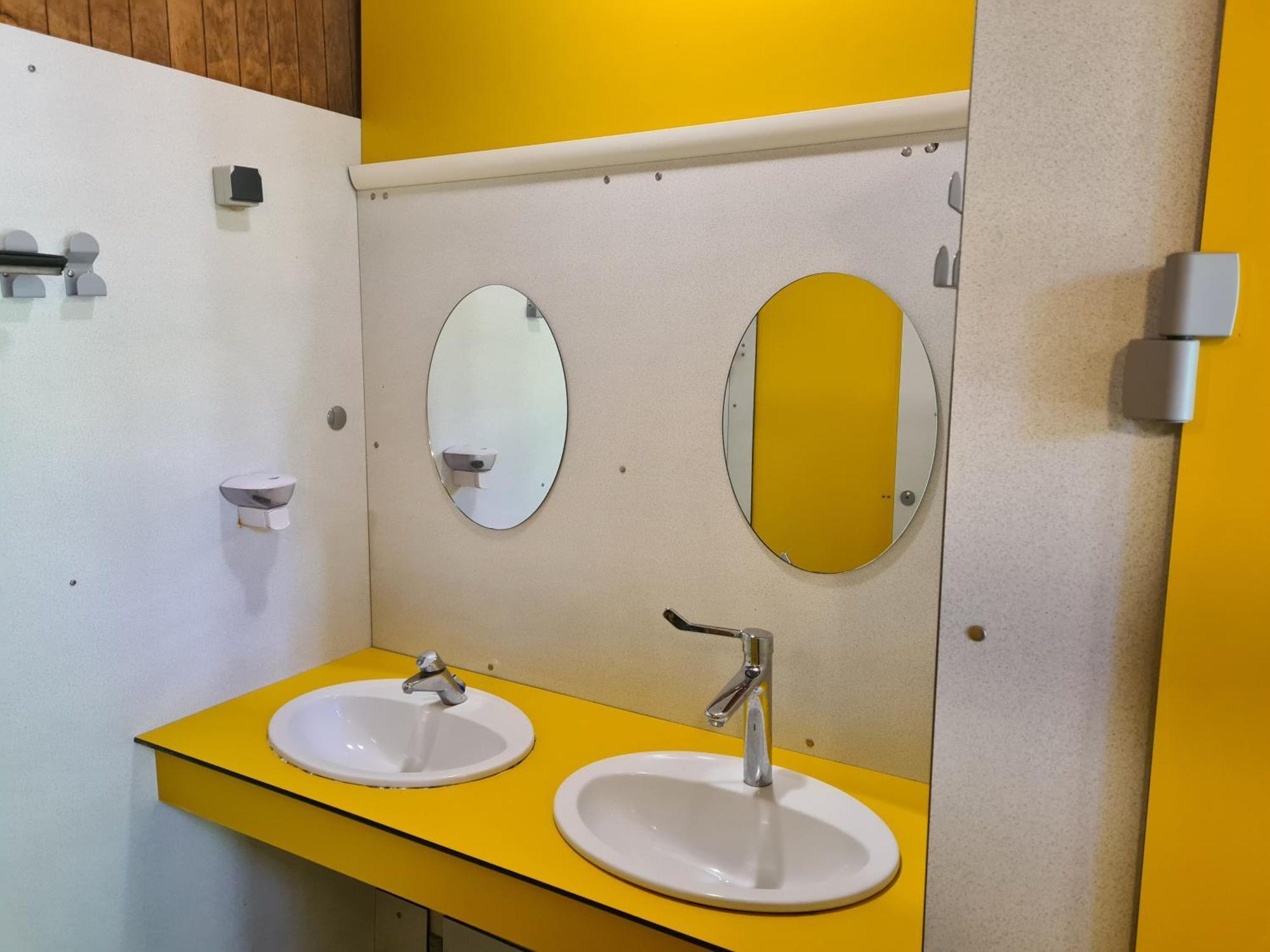 Les Chalets Guinguette Capdenac-Gare Bagian luar foto